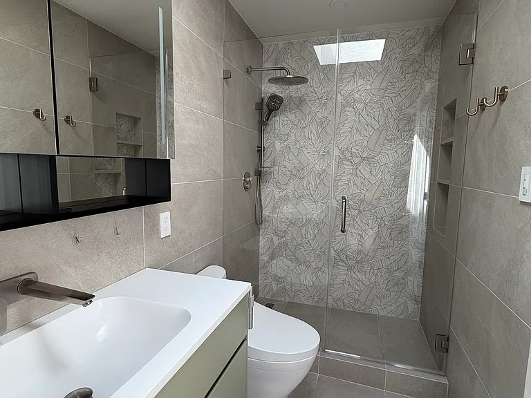 2428 Lincoln Ave — Photo 11