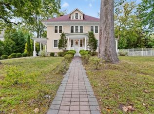 285 Maple St, Englewood, NJ 07631