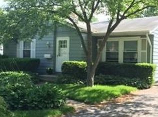 619 N Hickory Ave, Arlington Heights, IL