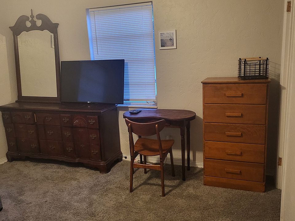 2nd image of 3101 34th Ave N #2