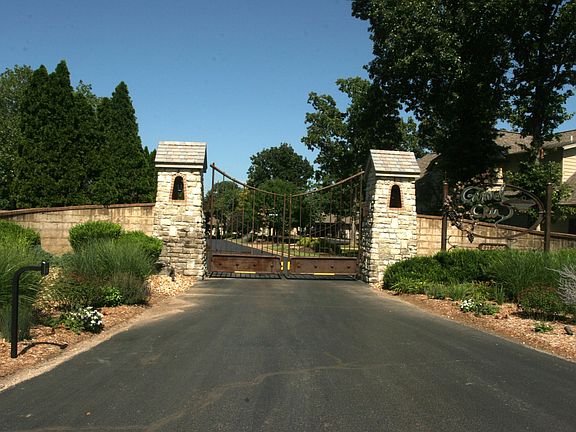 4th image of 29 Grand Vin Lane