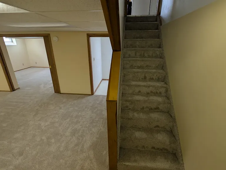 510 Emann Dr — Photo 6