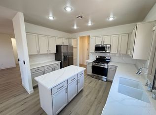 2084 Tiger Links Dr, Henderson, NV 89012