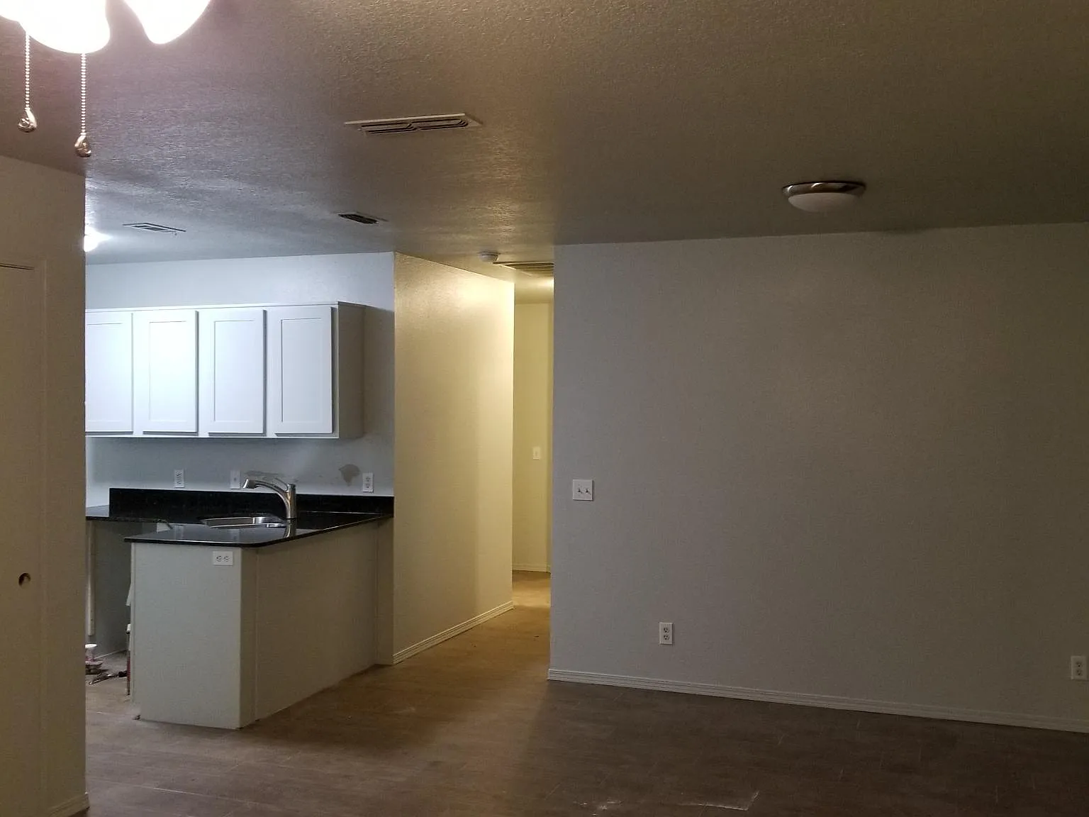 1388 E Fairlane St — Photo 2