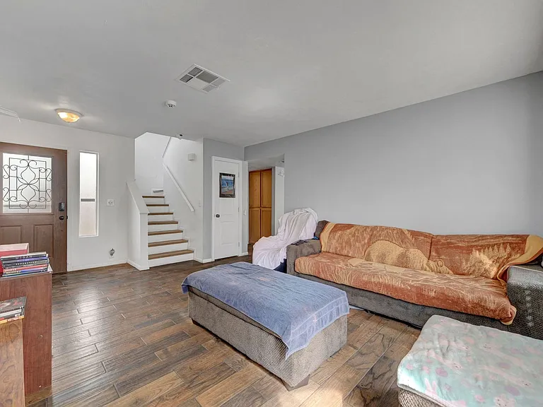 6644 Pepperidge Way — Photo 11