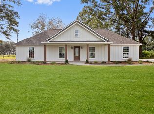 108 Cottage Oaks Dr, Lucedale, MS 39452