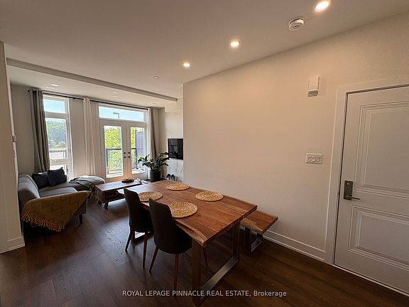 3rd image of 9 Phelps Ln #9