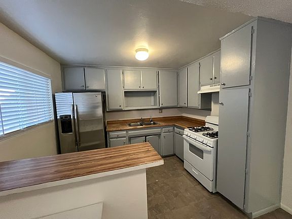2nd image of 3480 Monroe St #1