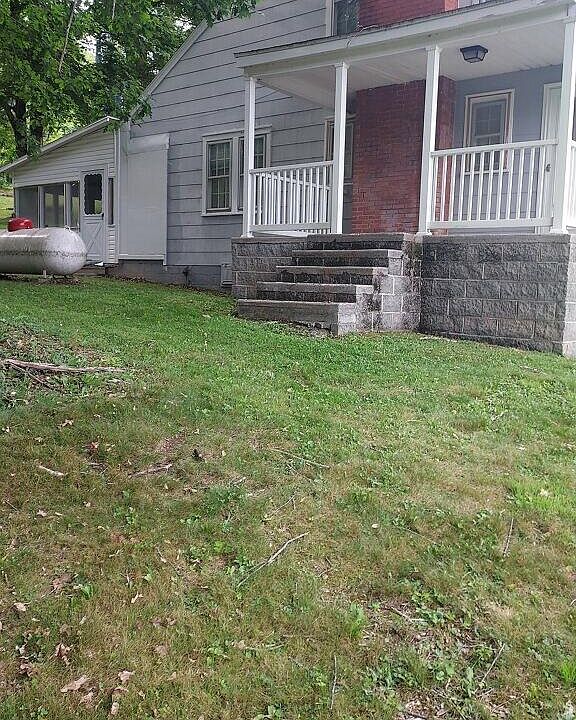 1st image of 302 Circle Ave