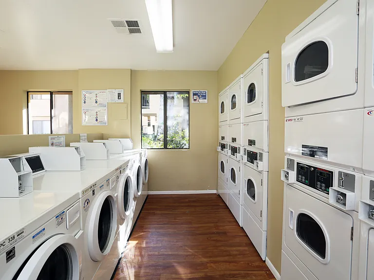 Baywood Apartment Homes — Photo 3