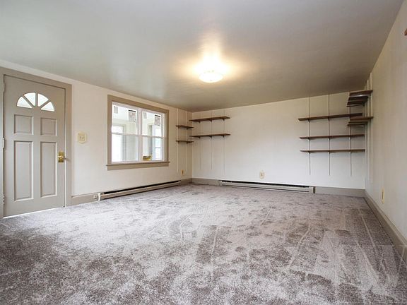 3rd image of 102 Clarendon St