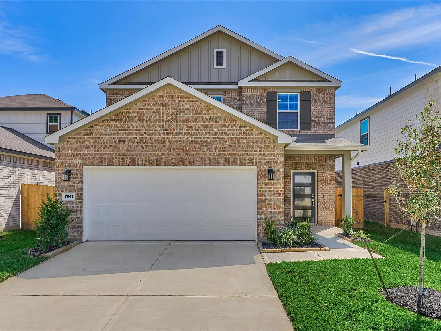 3 bed, 2.5 bath, 1678 sqft, $2,300 — Photo 3