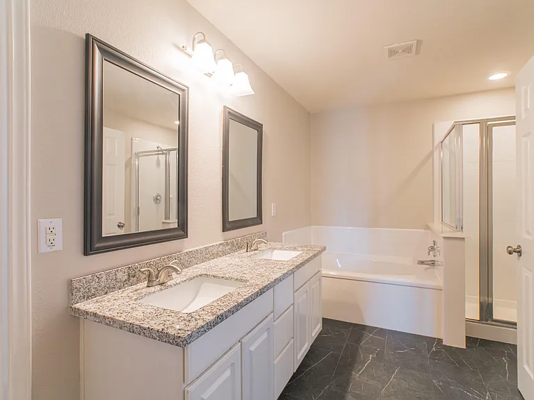 22519 Goss Spring Ct — Photo 36