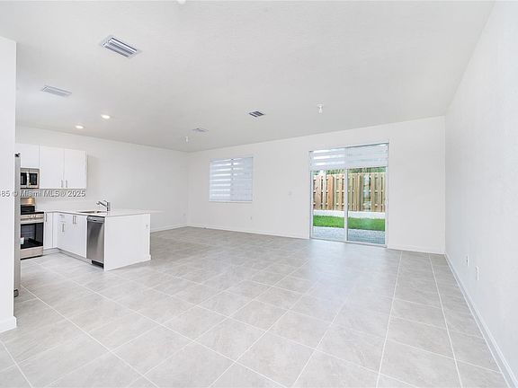 3rd image of 725 SE Thirteen Street Cir #725