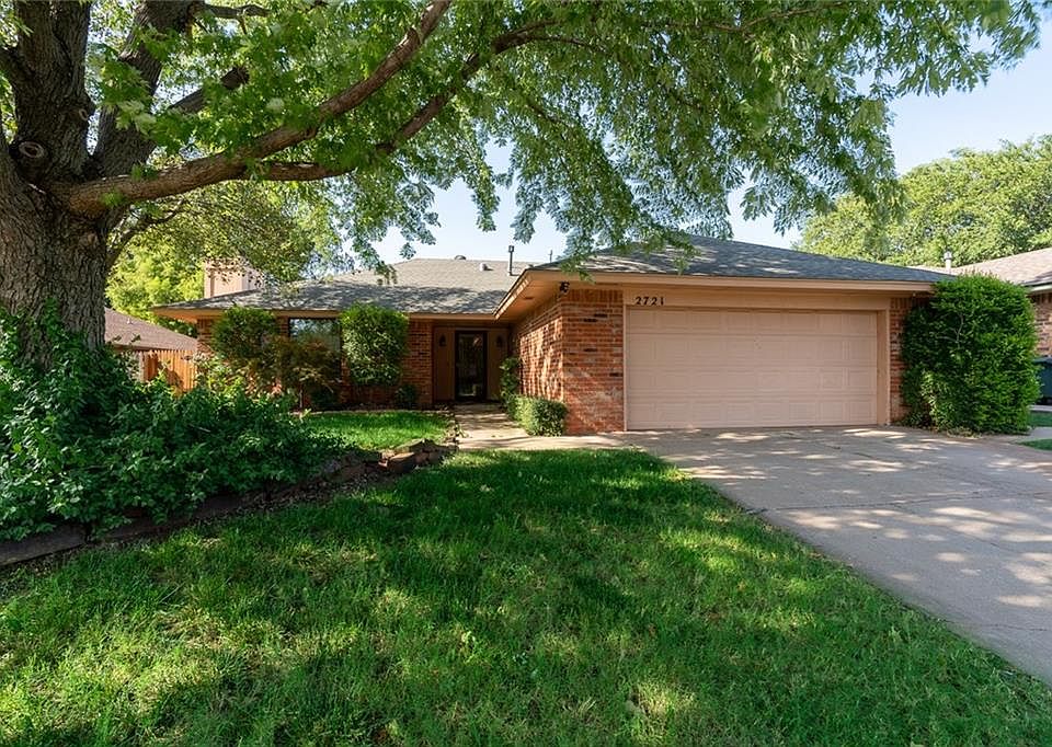 1st image of 2721 Summerfield Dr