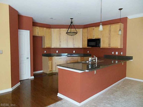 3rd image of 1400 Granby St Unit 217