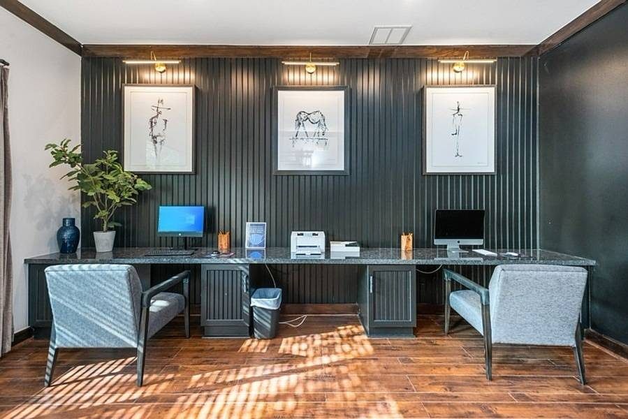 Working Stations in Clubhouse