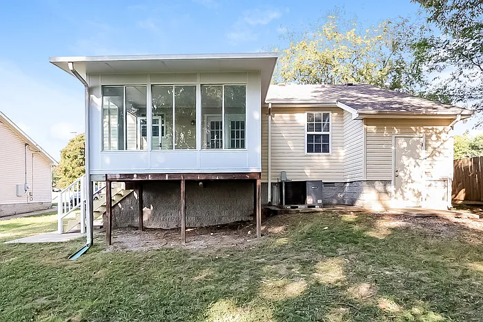 1031 Heydel Cir — Photo 16
