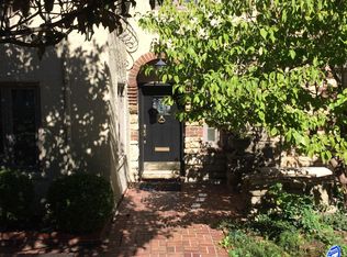 5050 Sunset Dr, Kansas City, MO 64112