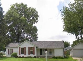 1103 Water St, Center Point, IA 52213