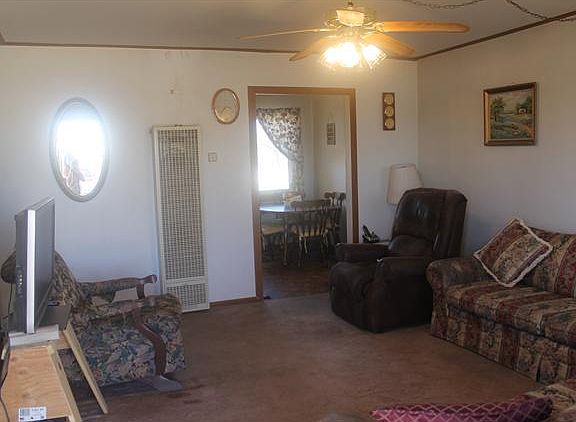 2nd image of 10375 Menzies St