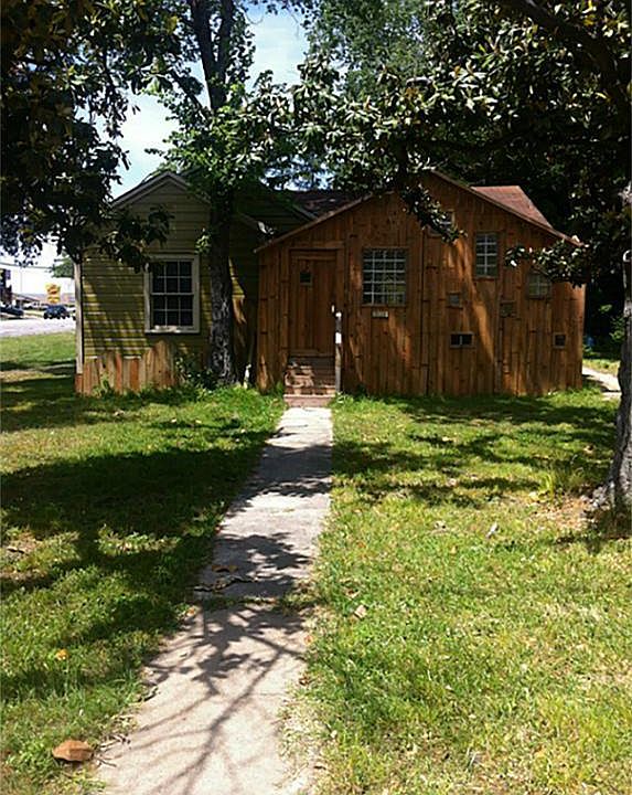 1st image of 1022 Pecan Dr