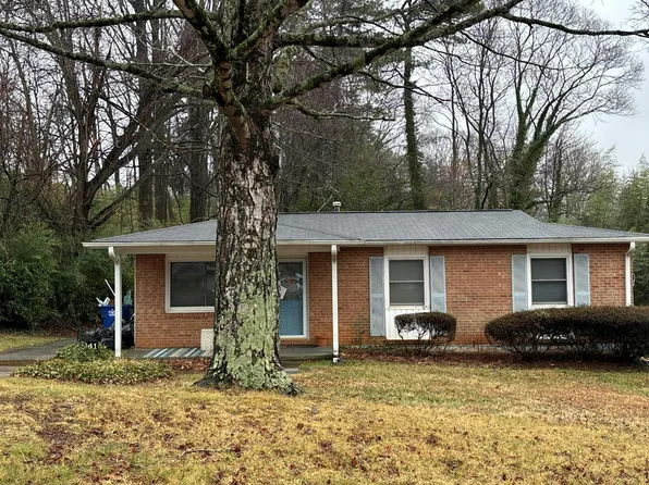 4141 Sunflower Cir, Winston Salem, NC 27105