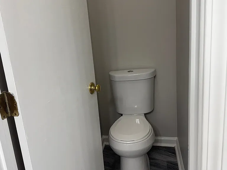 Master Toilette.