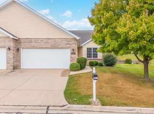 105 Meadow Ridge Dr APT A, Bloomington, IL 61704