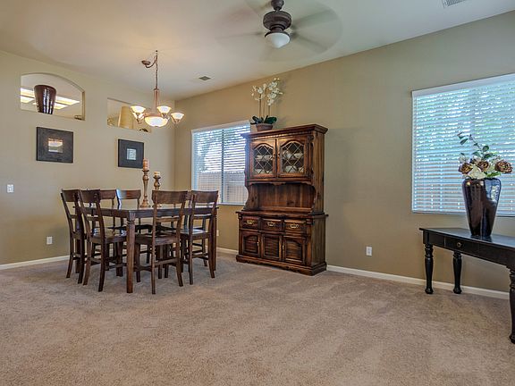 4th image of 22 Braxton Ct