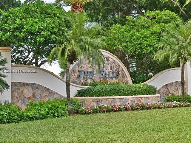 889 Sand Creek Cir — Photo 13