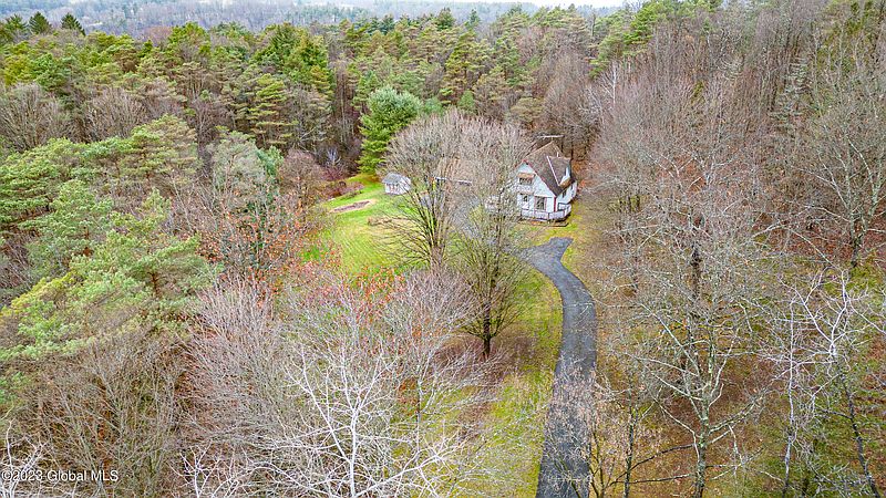 2nd image of 47 St Croix Drive