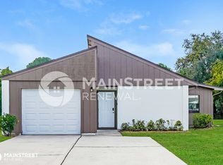 130 Woodside Dr, Melbourne, FL 32940