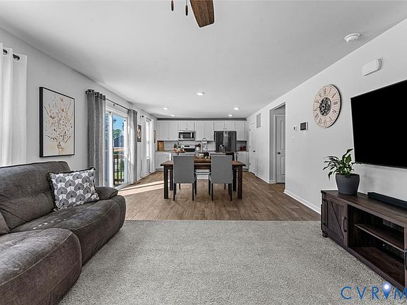 5th image of 7019 Blue Stem Ct