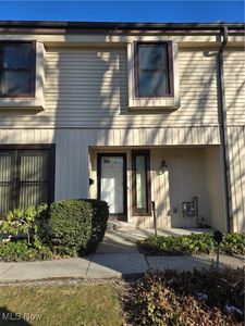 994 Som Center Rd #D2, Cleveland, OH, 44143