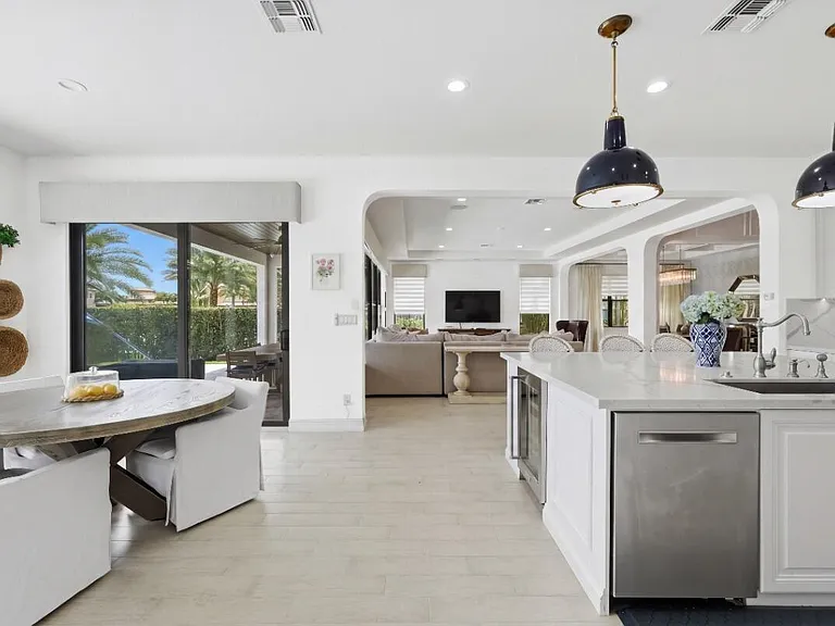 11415 Watercrest Cir E — Photo 15