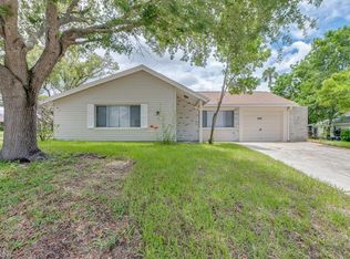 8608 Split Rail Ln, Hudson, FL 34667