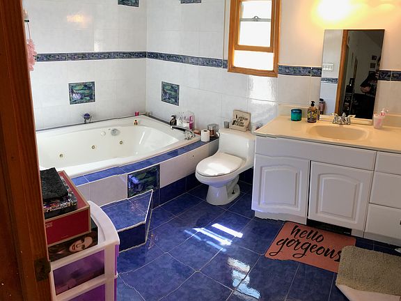 5th image of 20 Gentile Ct APT B