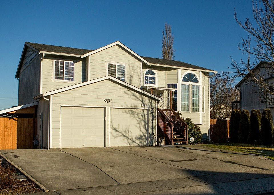 1st image of 5617 107th St NE