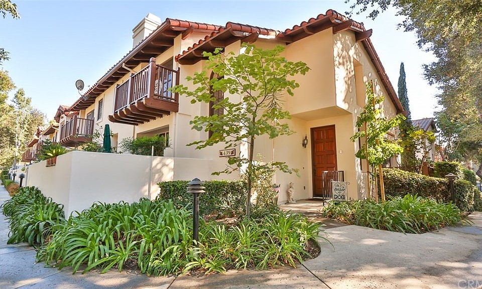1st image of 439 E Bougainvillea Ln