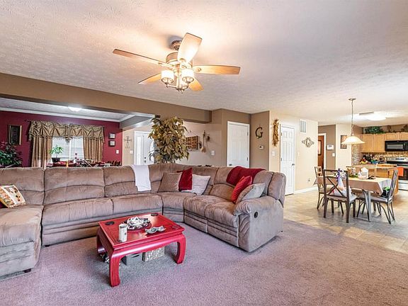 2nd image of 106 Covey Pl