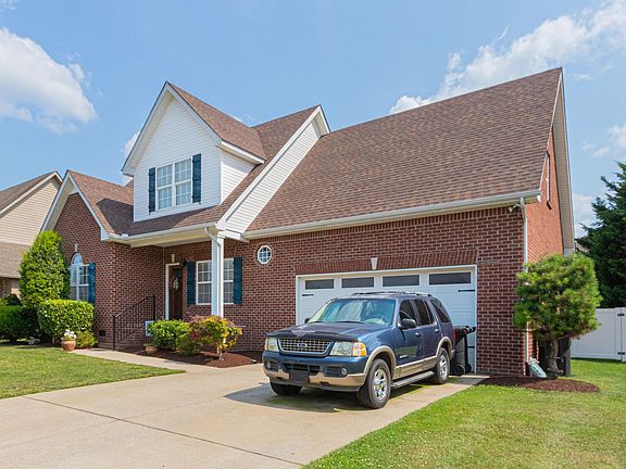 3rd image of 3622 Geneva Dr