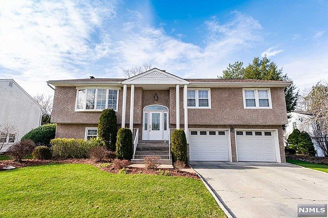 1st image of 86 Cardinal Ln