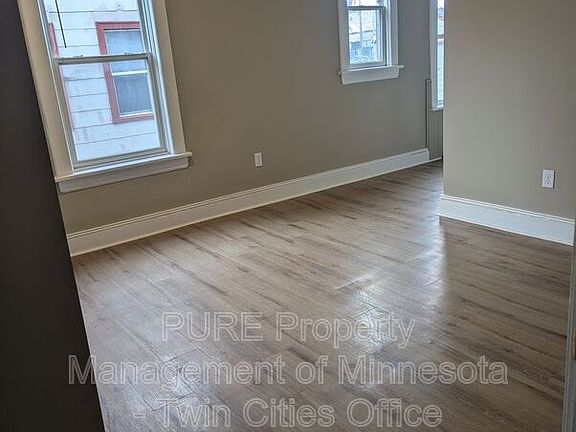 5th image of 605 Van Buren Ave APT 1