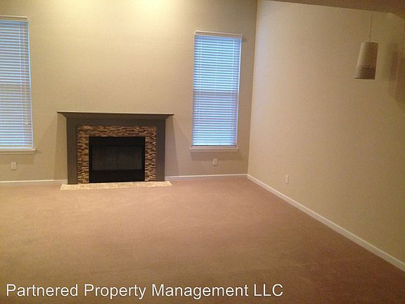 5th image of 5748 Rolling Bluff Ln