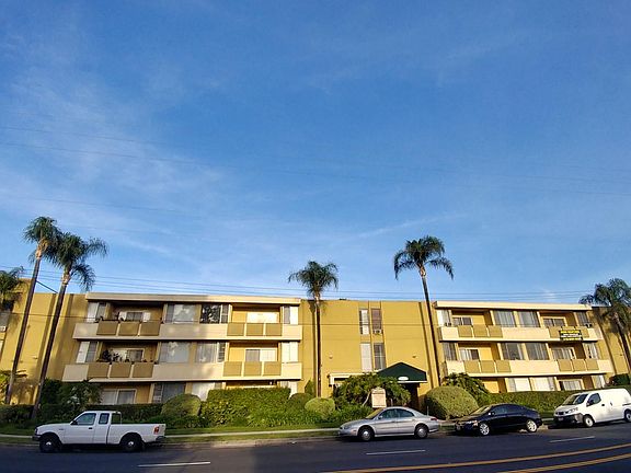 2nd image of 6131 Coldwater Canyon Ave