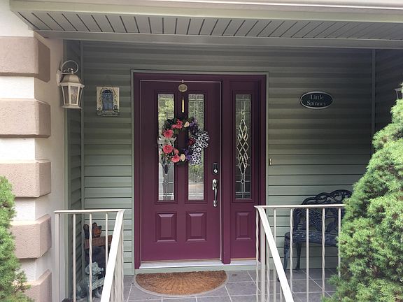 3rd image of 18 Forest Hill Ter