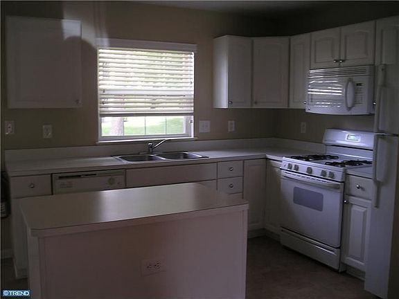 2nd image of 700 Quest Ct #700