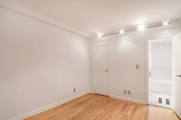 Rented by WAM Partners - William Moses Co. | media 25