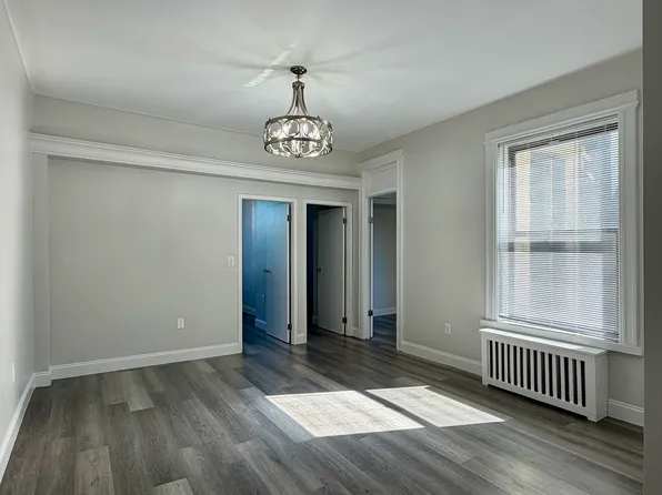 3019 Ft Hamilton Parkway image 1 of 8